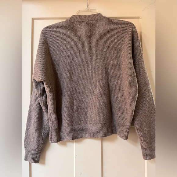 Abercrombie & Fitch Sm Gray Crewneck Sweater - Picture 3 of 3